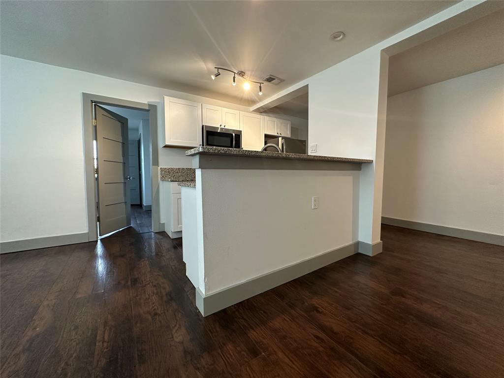 Boxtree Condominiums - Residential Lease