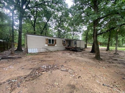 154 Navajo Drive Mabank TX 75156