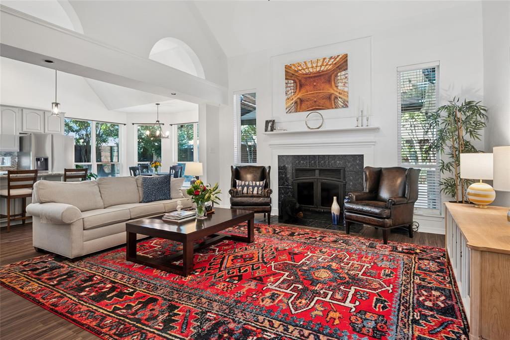 2913 persimmon Place