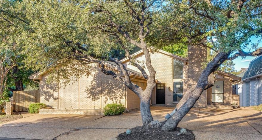 Welcome to this beautifully renovated single-family home located in the highly sought-after Overton Park neighborhood! Zoned for the top-rated Overton Park Elementary School, this charming residence offers both elegance and functionality with its open-concept floor plan and modern kitchen featuring stylish finishes and ample space for entertaining.
Recent updates throughout include a new roof 2025, HVAC system 2025, appliances 2025, fresh interior paint 2025, flooring 2025, beautifully remodeled bathrooms 2025, updated fixtures 2025 , and a stunning new kitchen featuring quartz countertops and cabinetry 2025.

Enjoy a prime location just 5 minutes from Texas Christian University (TCU), with easy access to major freeways, shopping, dining, and entertainment. Nestled in a tranquil, tree-lined community, this home perfectly blends convenience, comfort, and quality living—a true Fort Worth gem ready for its next owner.