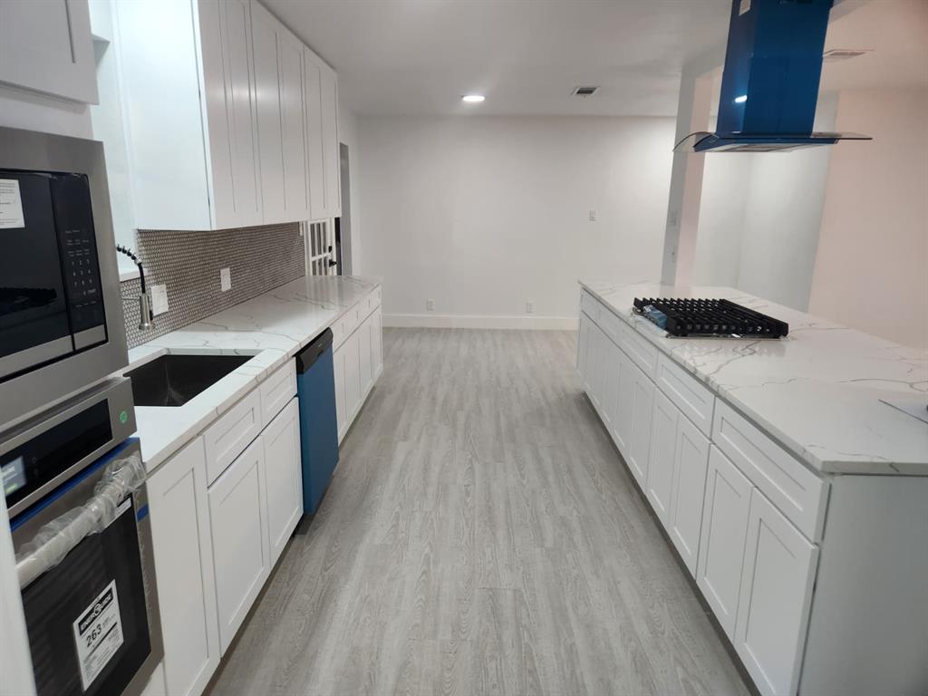 3801 Brookhaven Circle