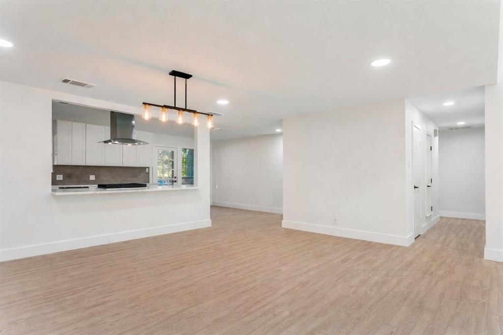 3801 Brookhaven Circle