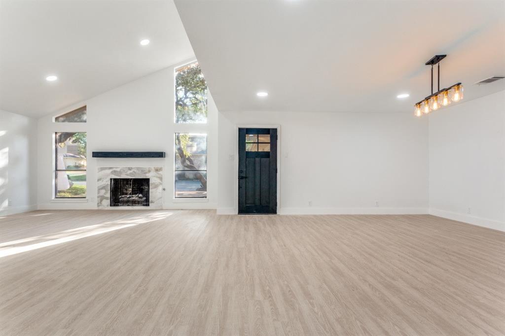 3801 Brookhaven Circle