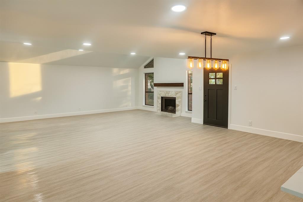 3801 Brookhaven Circle
