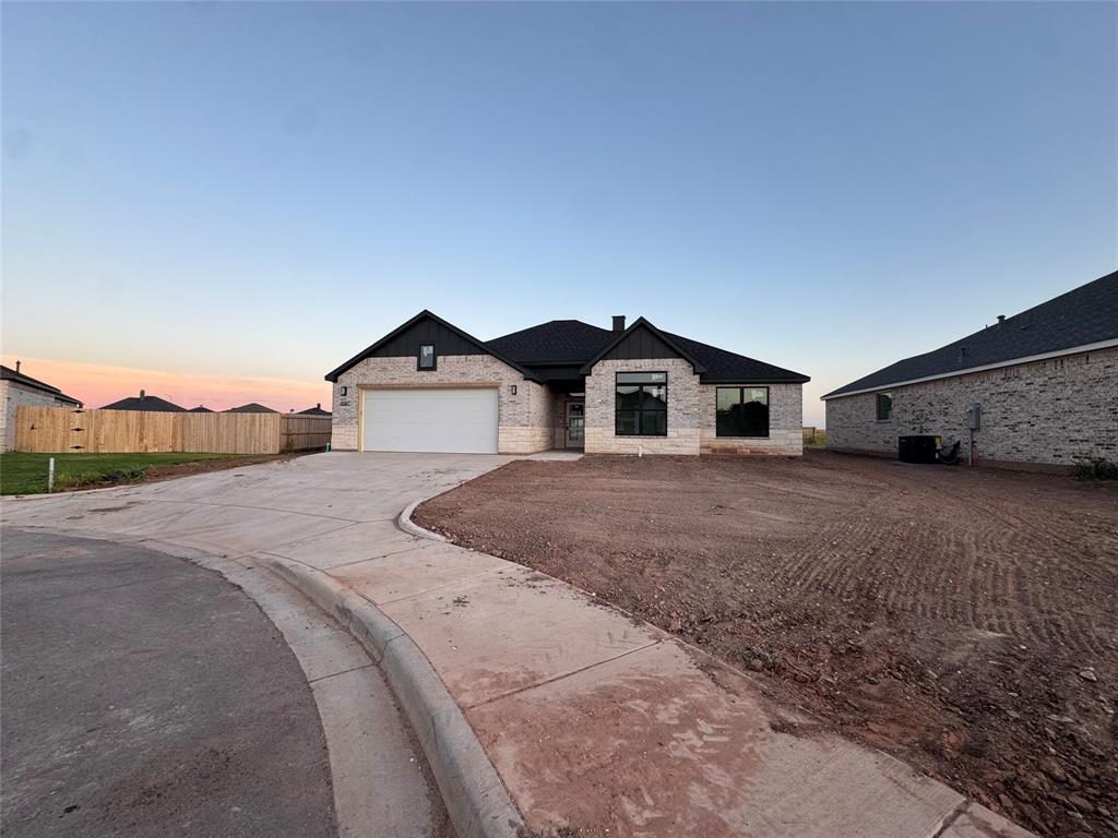 5107 Rossland Road