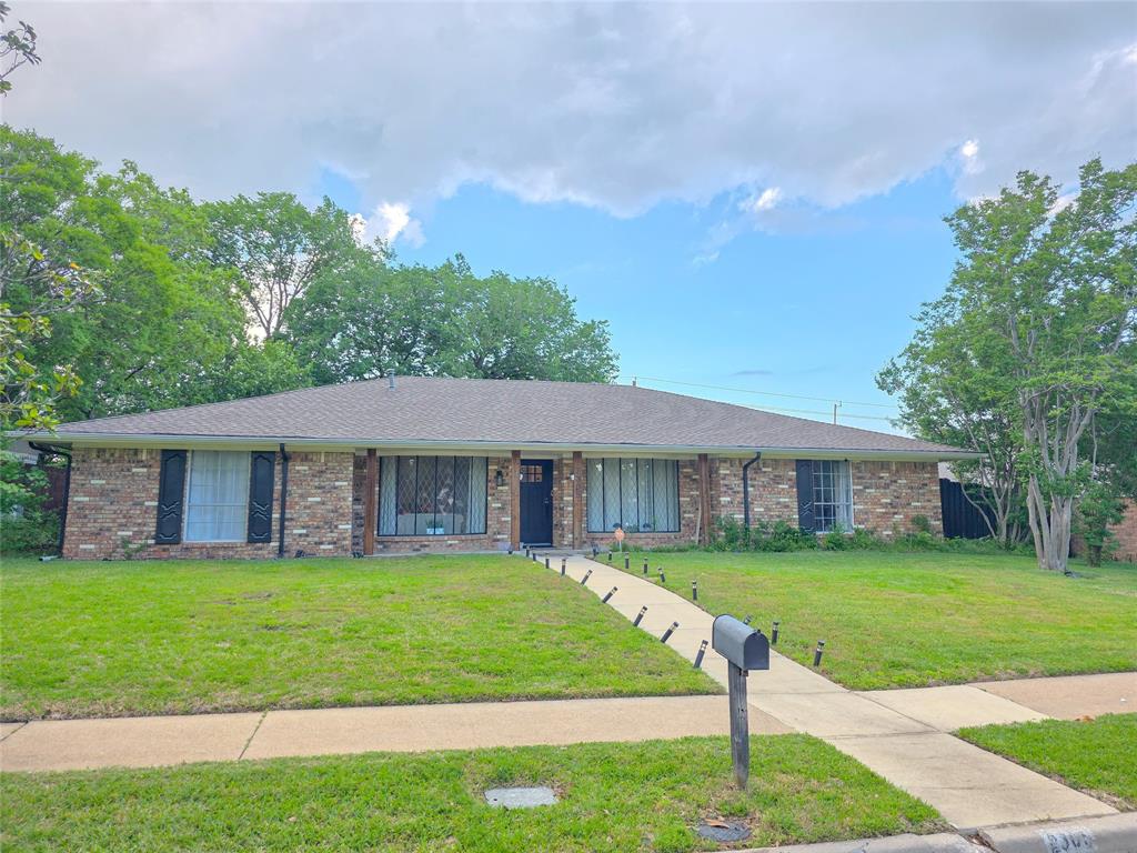 2305 Merrimac Drive