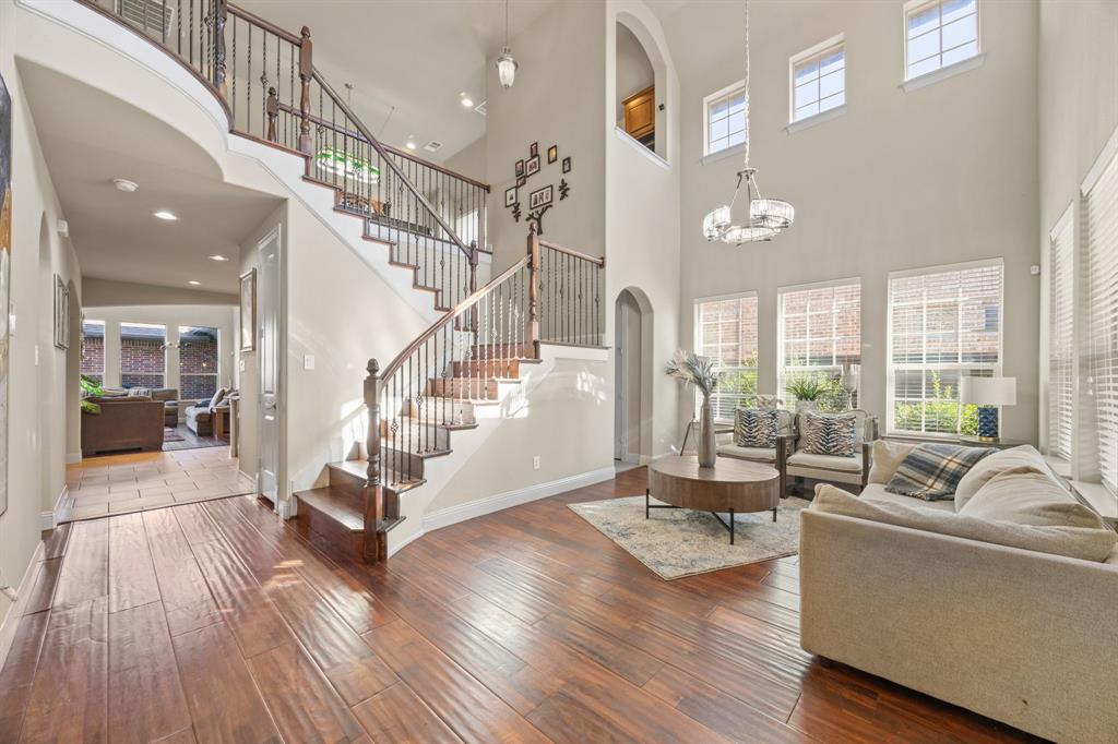 1123 Autumn Mist Way