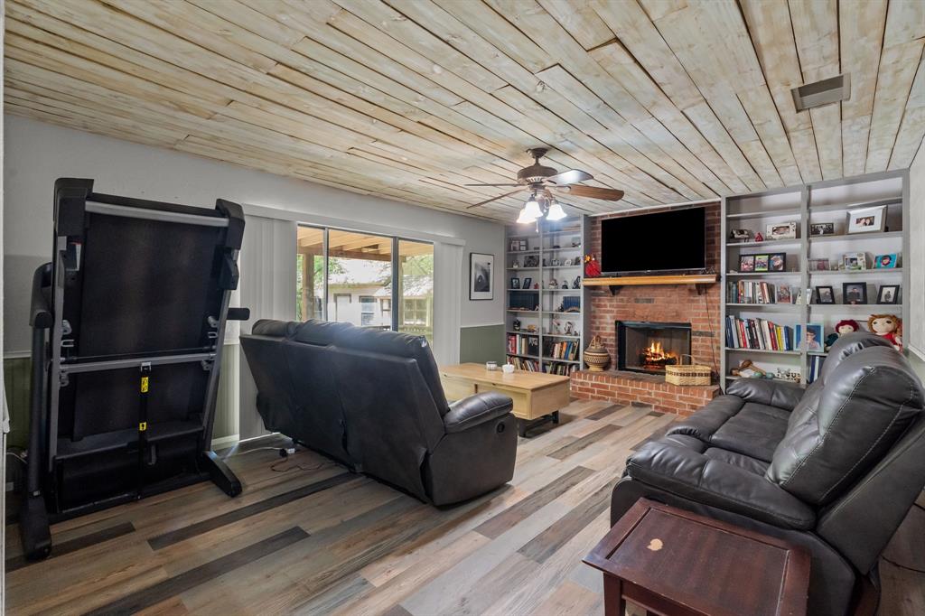 Shorewood Hills Add - Residential