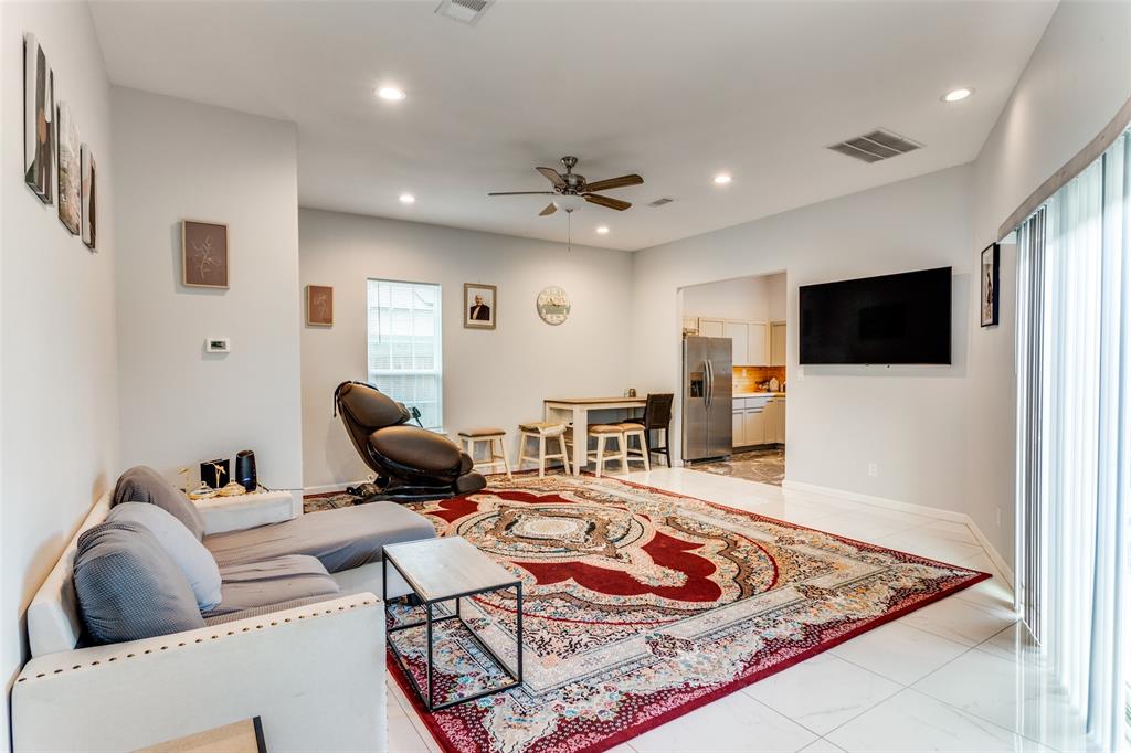 Cole Sub - Residential Lease