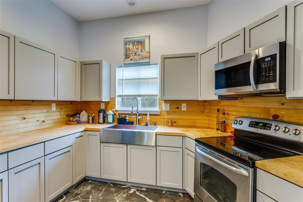 Cole Sub - Residential Lease