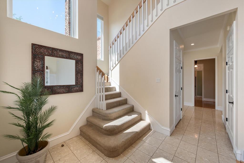 8404 Sunset Cove Drive