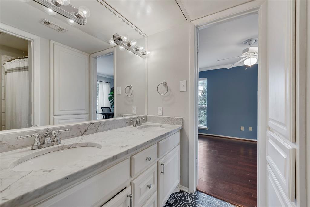 Bowser Condo 4418 - Residential