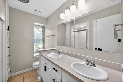 Tiny photo for 2406 Knightsbridge Street, Grand Prairie, TX 75050 (MLS # 21099483)