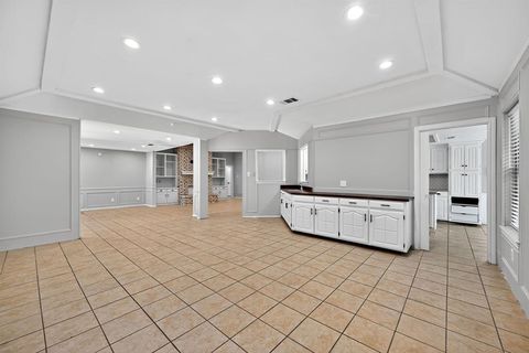 Tiny photo for 2406 Knightsbridge Street, Grand Prairie, TX 75050 (MLS # 21099483)