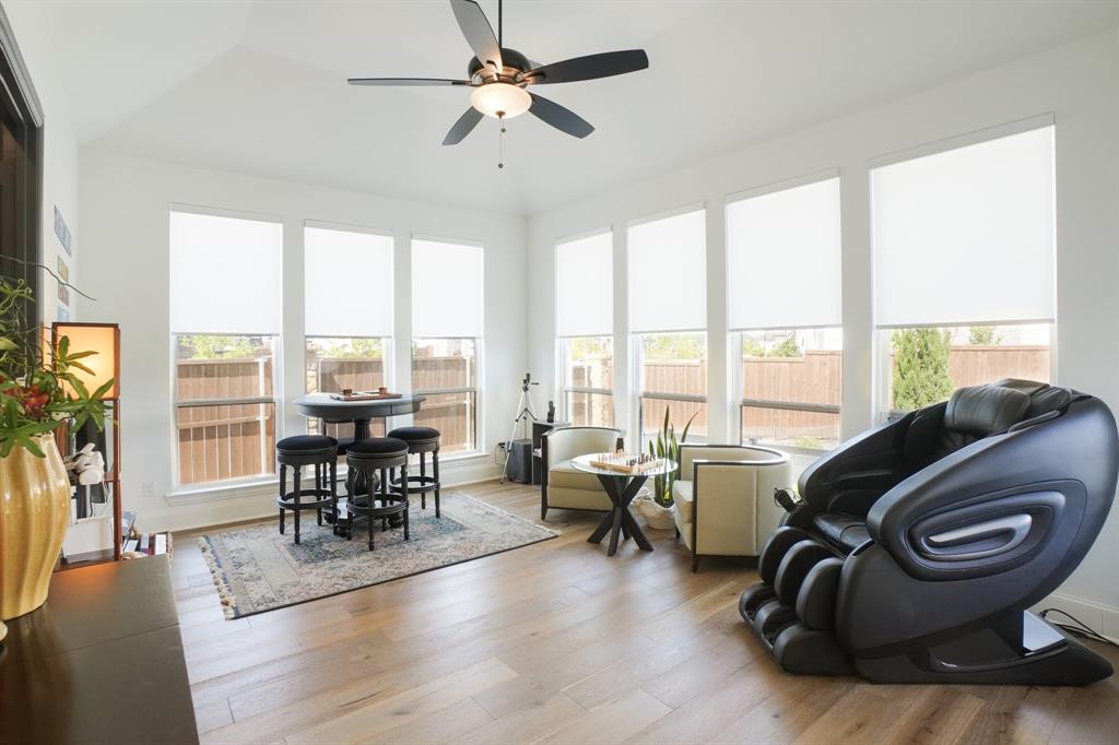 4916 Sir Casey Court