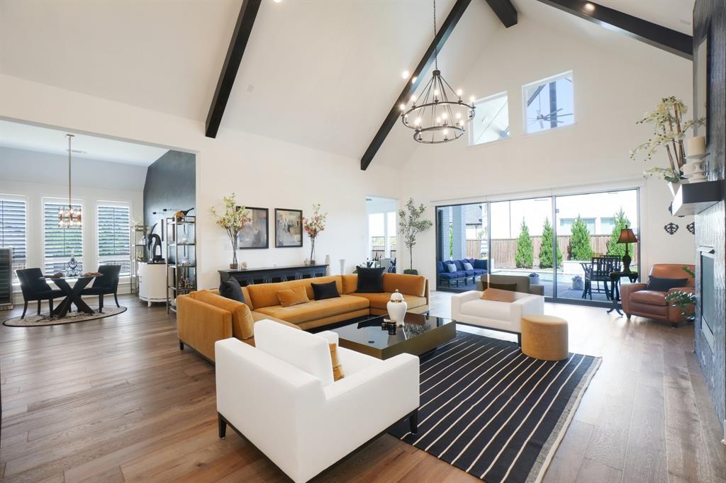4916 Sir Casey Court