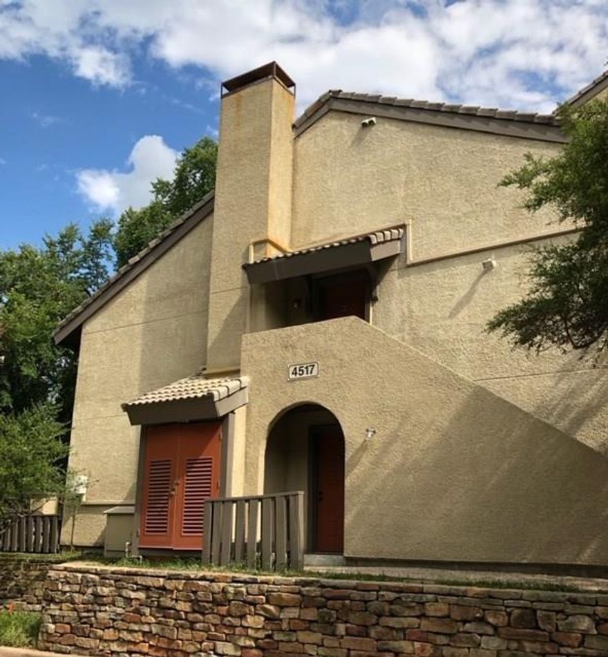 PRICE IMPROVEMENT!! STUNNING, AMAZING, UNBELIEVABLE...not to mention LOCATION, LOCATION, LOCATION! This Quail Run condo has it ALL! The second floor unit with soaring ceilings & tree top views has been completely renovated with granite counters, wood flooring, stainless steel appliances, modern light fixtures, fresh paint & much more. The location is priceless as this corner unit is the first condo in the complex & has the only PRIVATE carport. It's also directly across from the 24 hour security office & gate. Additionally, the property has 2 pools, a fitness center, clubhouse & beautiful grounds. Don't miss your chance to score a lease on this one-of-a-kind condo! FRIDGE, WASHER & DRYER INCLUDED!