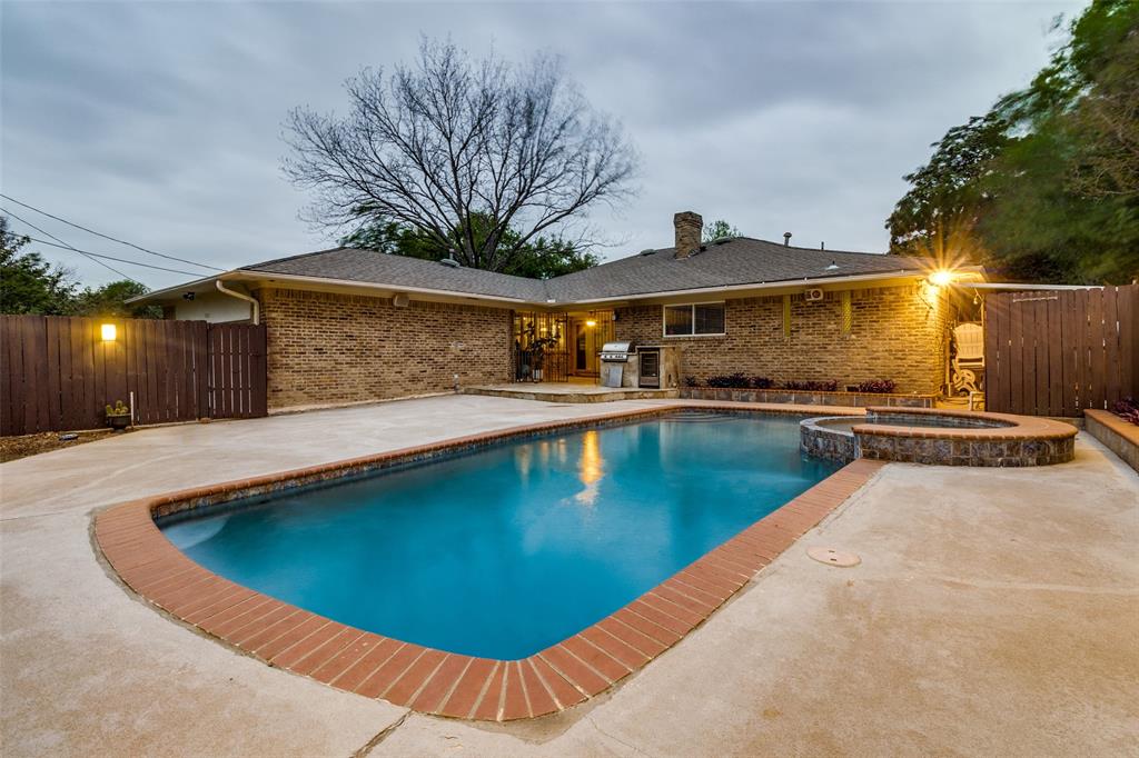 Forest Meadows - Residential