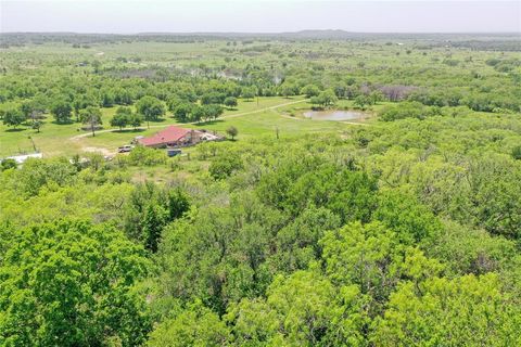 A home in Jacksboro