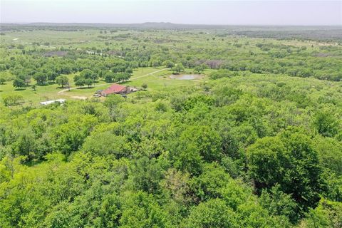 A home in Jacksboro