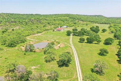 A home in Jacksboro