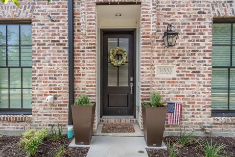 14953 Oak Street Addison TX 75001