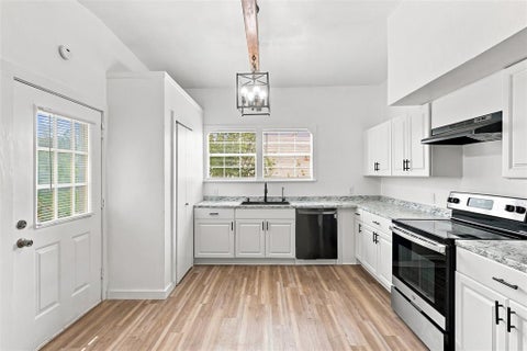 Photo of 7513 Foster Drive, Lake Worth, TX 76135 (MLS # 21365394)