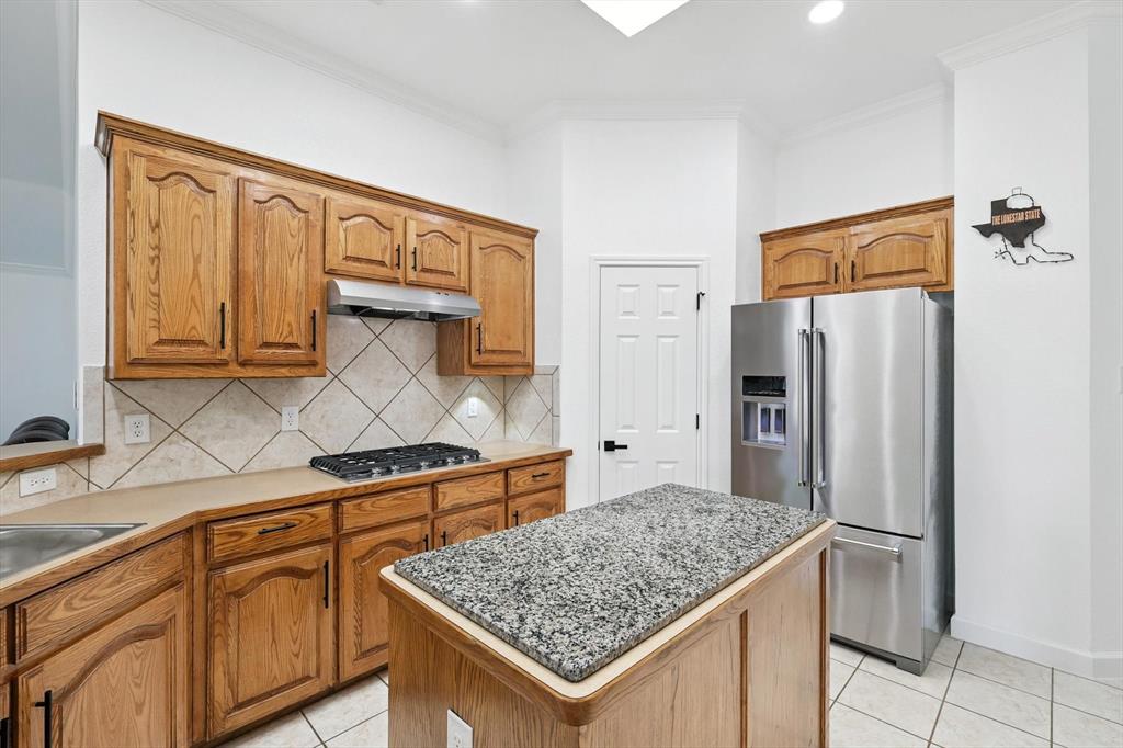 10121 Red Bluff Lane