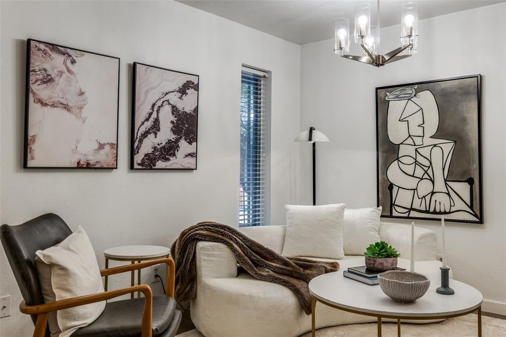 4525 Gilbert 204
