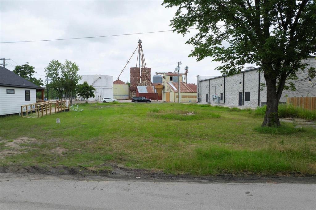 C L Jones Add - Land