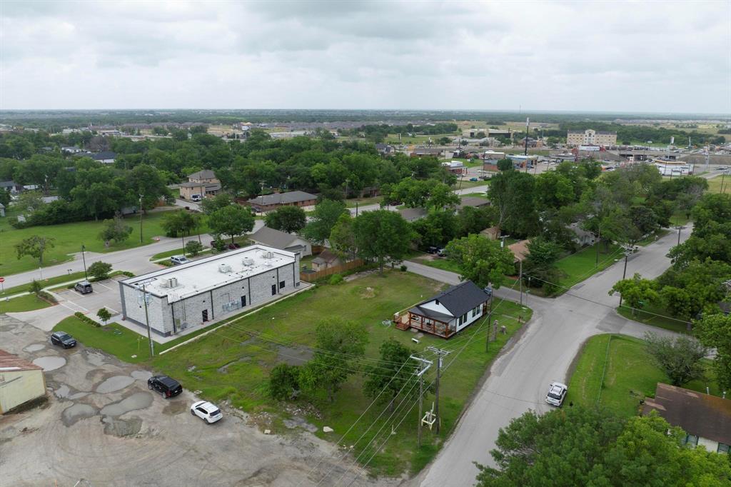 C L Jones Add - Land