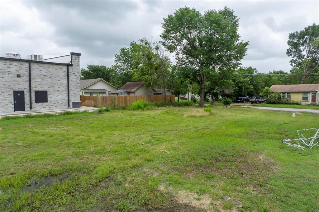 C L Jones Add - Land