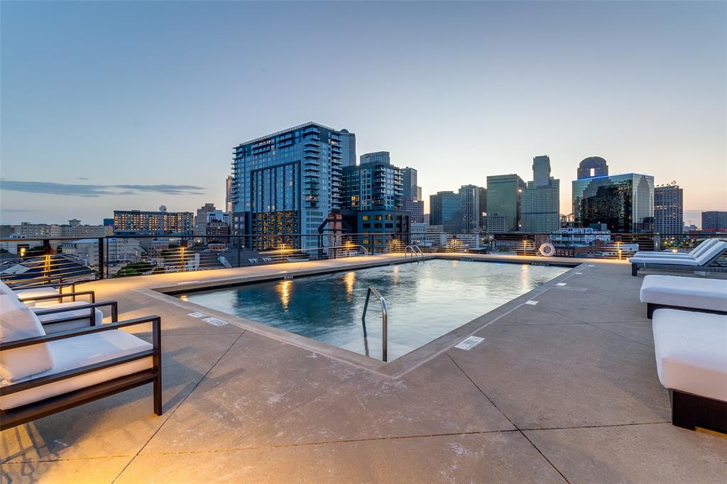 Canton Loft 2220 - Residential