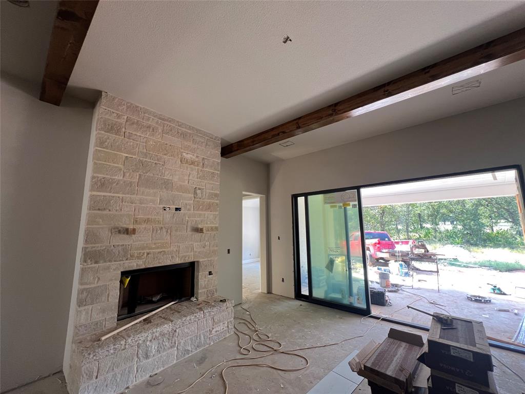 1053 Llano Way