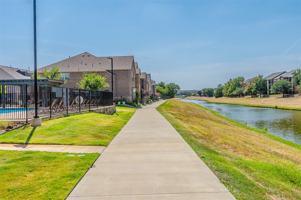 VISTA DEL LAGO ADDN - Residential Lease