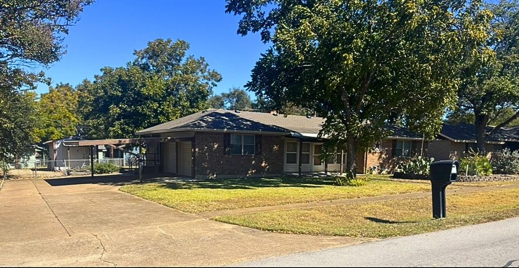 207 W Alabama Avenue