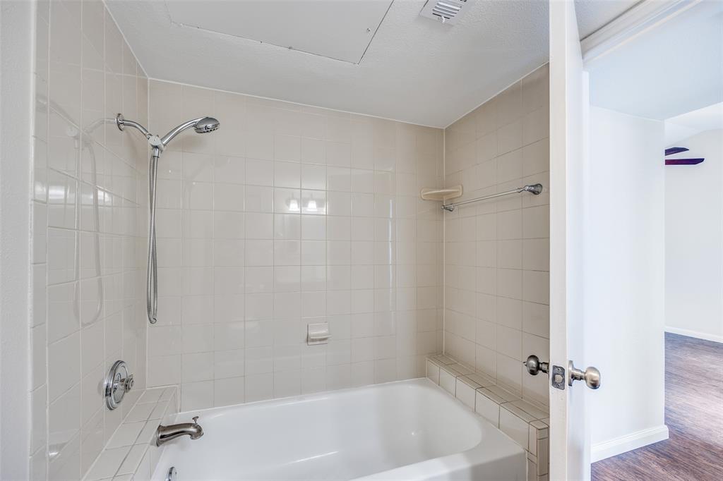 Preston On Creek Condos - Residential