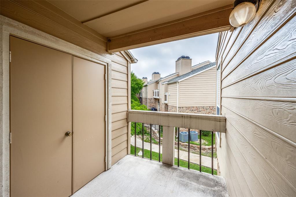 Preston On Creek Condos - Residential