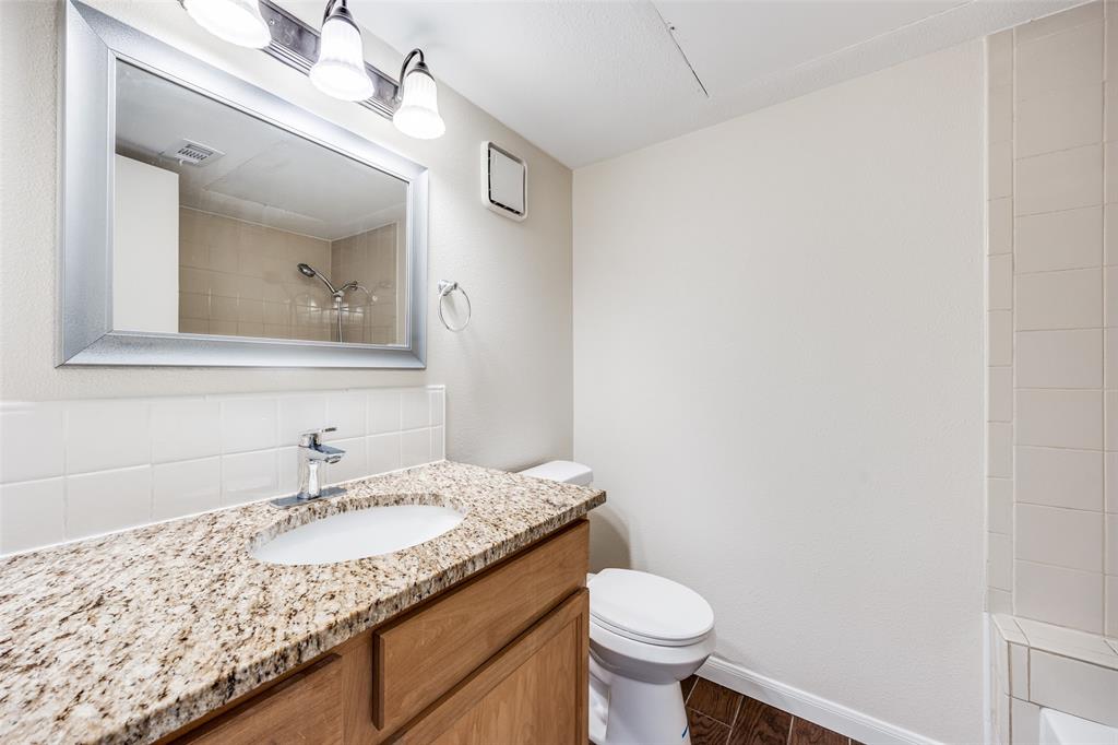 Preston On Creek Condos - Residential