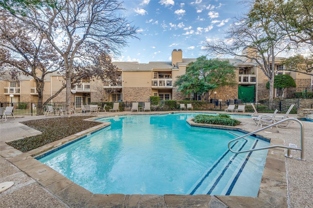 Preston On Creek Condos - Residential