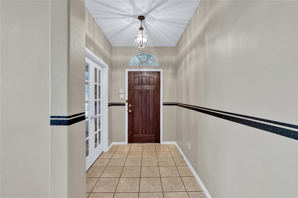 4621 Heron Pond Lane