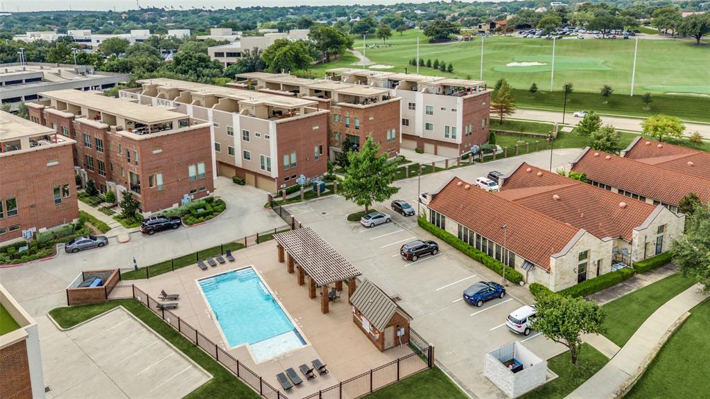 101 Decker Drive 605
