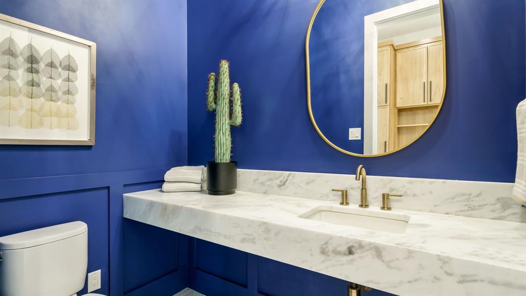 Ross Ave Annex - Residential