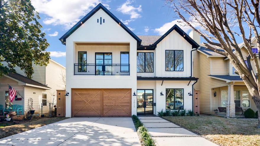 Unmatched quality and thoughtfully designed. A rare new construction home with pool and spa. A perfect blend of modern luxury and timeless elegance. The primary bedroom provides a serene retreat with an ensuite bath, soaking tub, separate shower, and a dressing room closet. Attention to detail is evident throughout showcasing white oak hardwood floors. Only the best in natural stone has touched these kitchens and feature stunning rift cut white oak cabinetry which offers ample storage cohesive design elements. The showcase living room features soaring ceilings with natural solid Douglas Fir beams, which you find throughout the home in other bedrooms, as well as the office. This home is why you’ve waited.