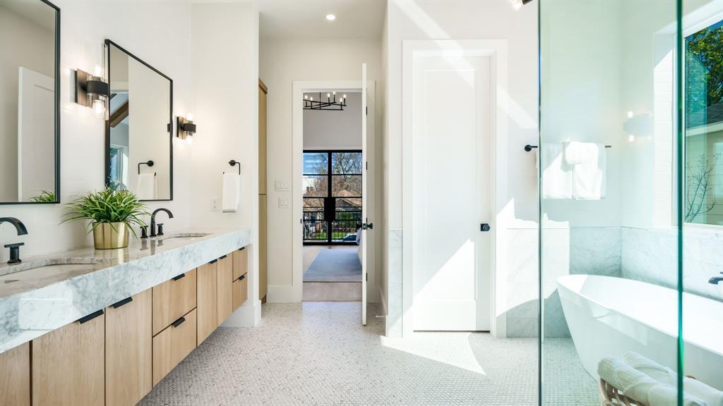 Ross Ave Annex - Residential