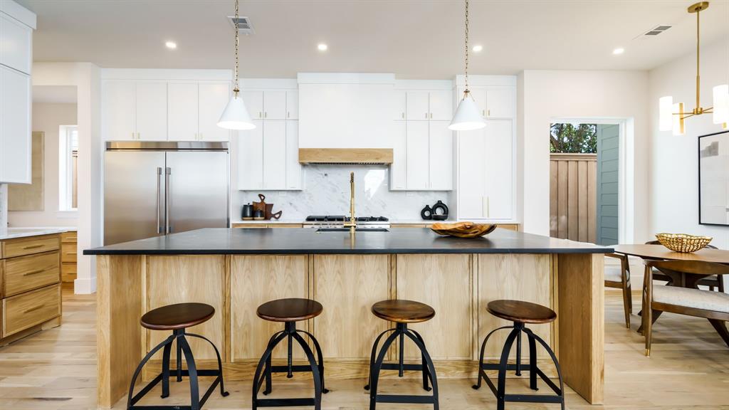 Ross Ave Annex - Residential