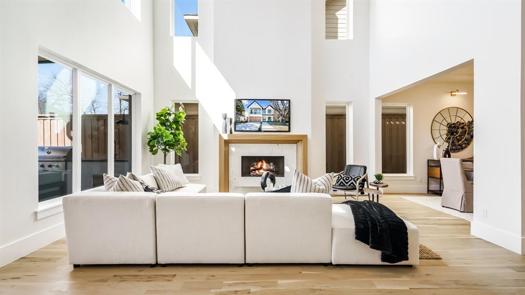 Ross Ave Annex - Residential