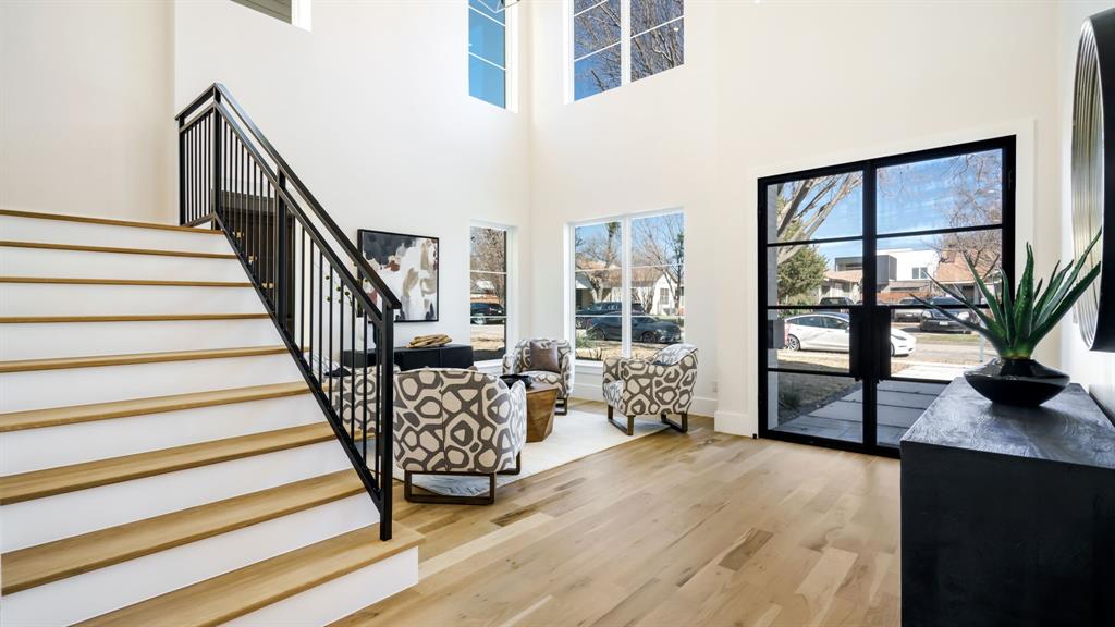 Ross Ave Annex - Residential