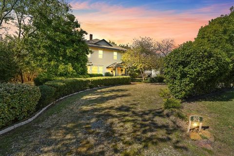 A home in Farmersville