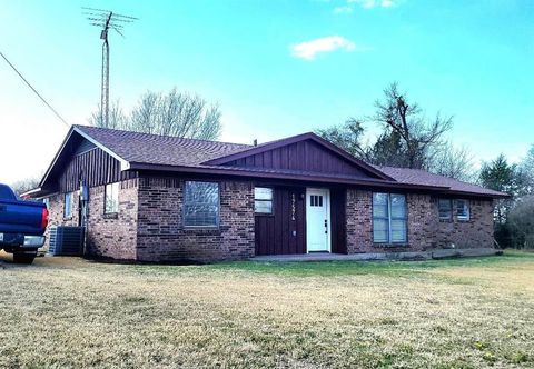 Photo of 17574 State Highway 56, Southmayd, TX 75092 (MLS # 21194915)